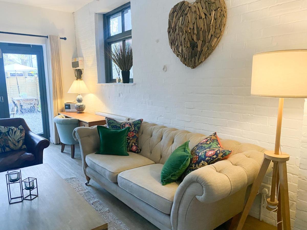 Villa The Coach House - Bornemouth Extérieur photo